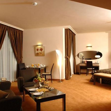 Regency Palace Hotel Jounieh Exterior foto