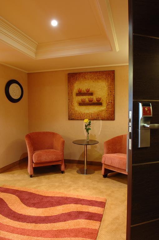 Regency Palace Hotel Jounieh Exterior foto