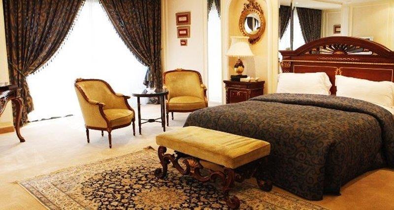 Regency Palace Hotel Jounieh Exterior foto